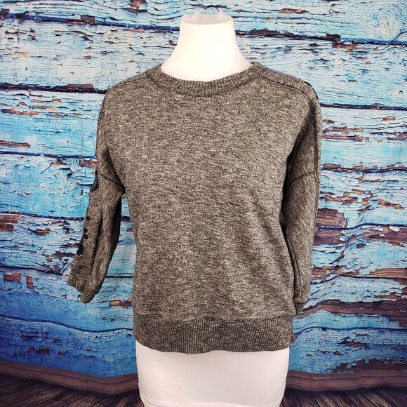 beachlunchlounge Tops - Beach Lunch Lounge grey marled embrodered top S